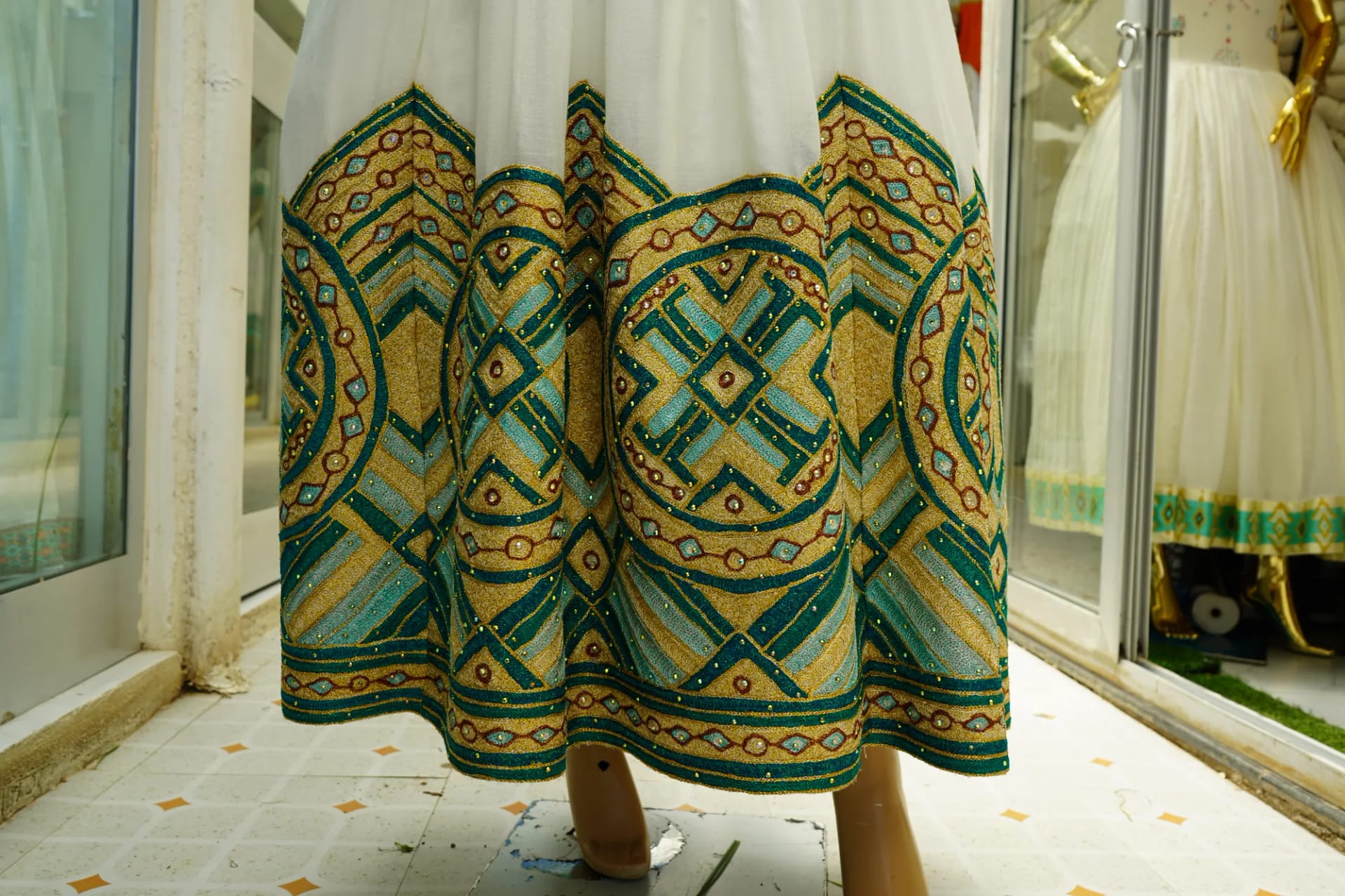 Hand Made Tibeb Kemis with matching t-shirt, Habesha Kemis, Menen, Cotton Wool fabric, Detail — Winta Tibeb