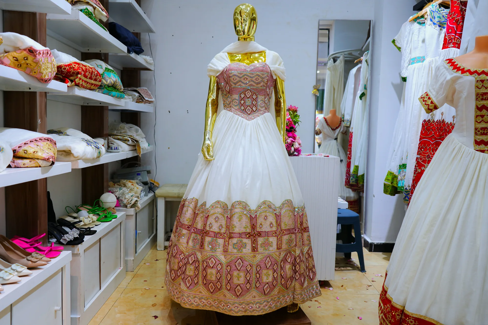 Habesha Tibeb Kemis for weeding