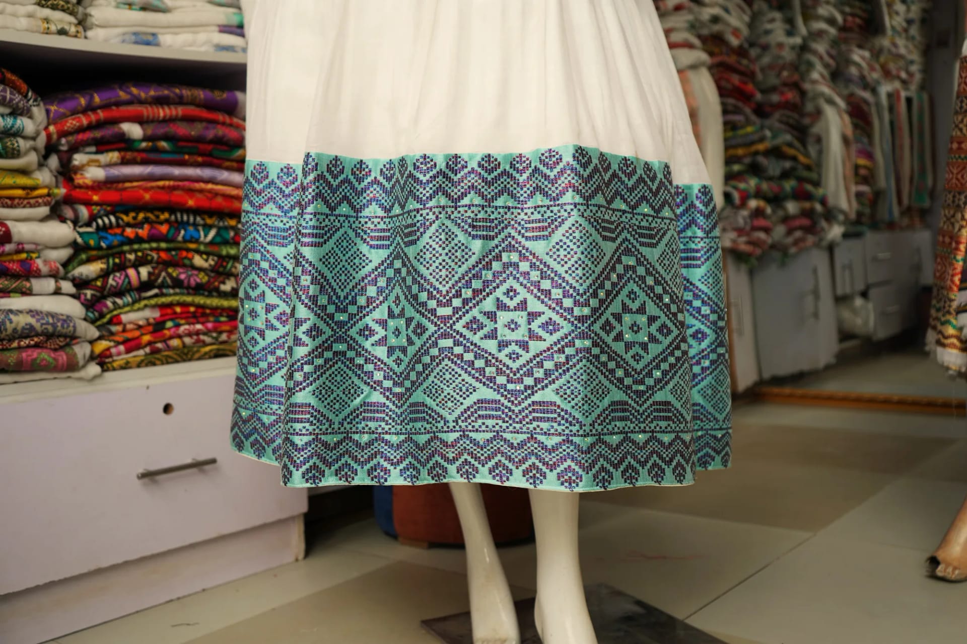 Custom Hand-Woven Habesha Kemis with Traditional Ethiopian Tibeb, Menen fabric, Detail — Teyayezen Enedeg